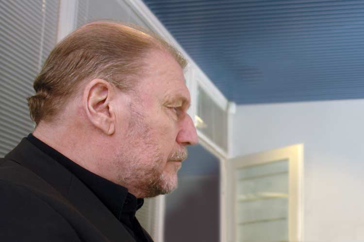 TAIDEMAALARI, GRAAFIKKO JORMA HAUTALA