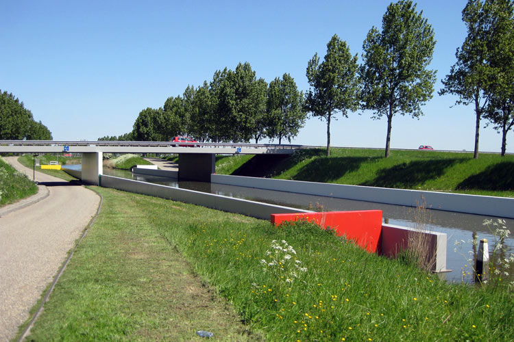 Land Art, bridge, the Netherlands.